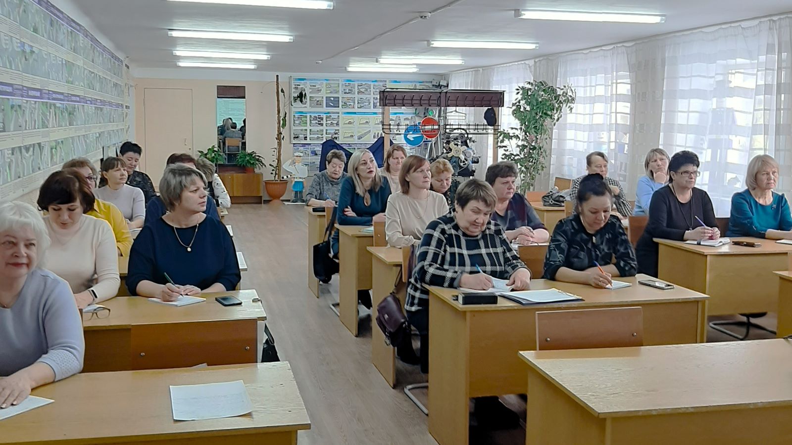 Совещание заведующих ДОУ | 04.03.2024 | Новости Железногорск-Илимского -  БезФормата