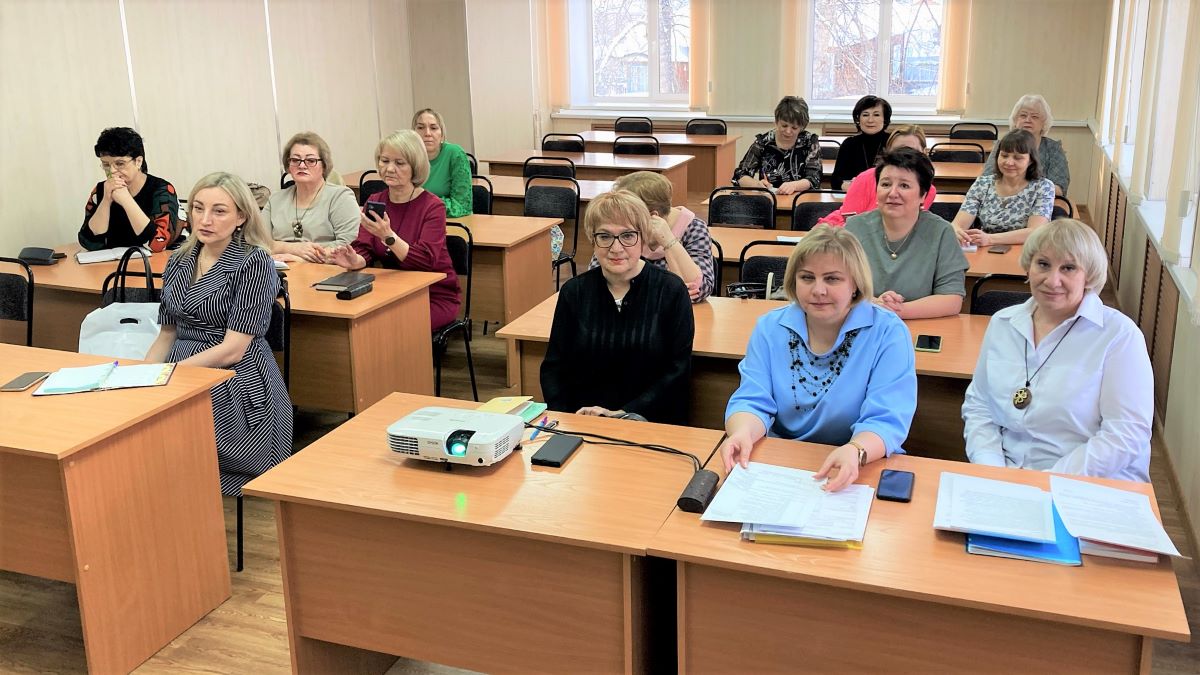 Совещание заведующих ДОУ | 27.02.2023 | Новости Железногорск-Илимского -  БезФормата